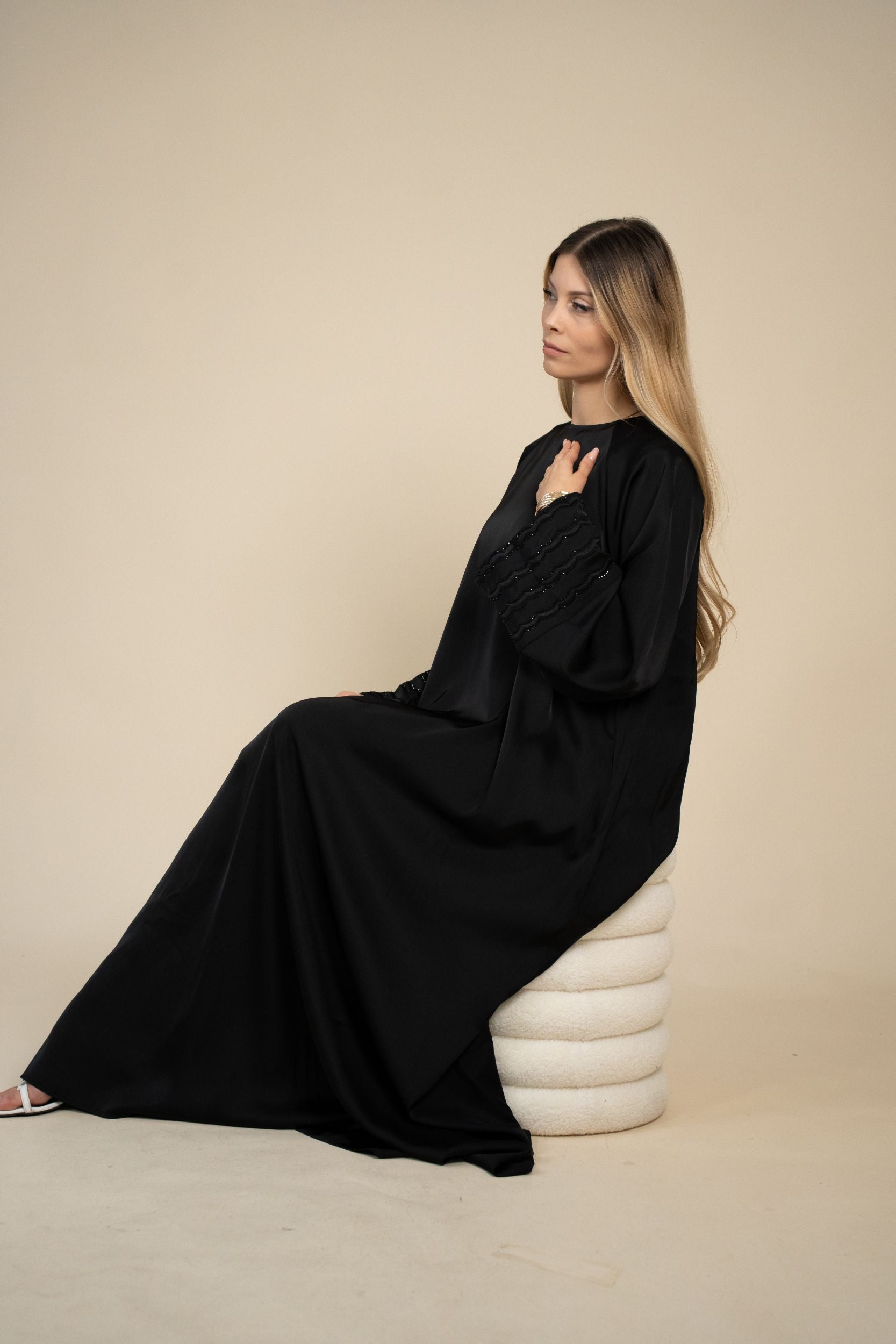 Noor Abaya