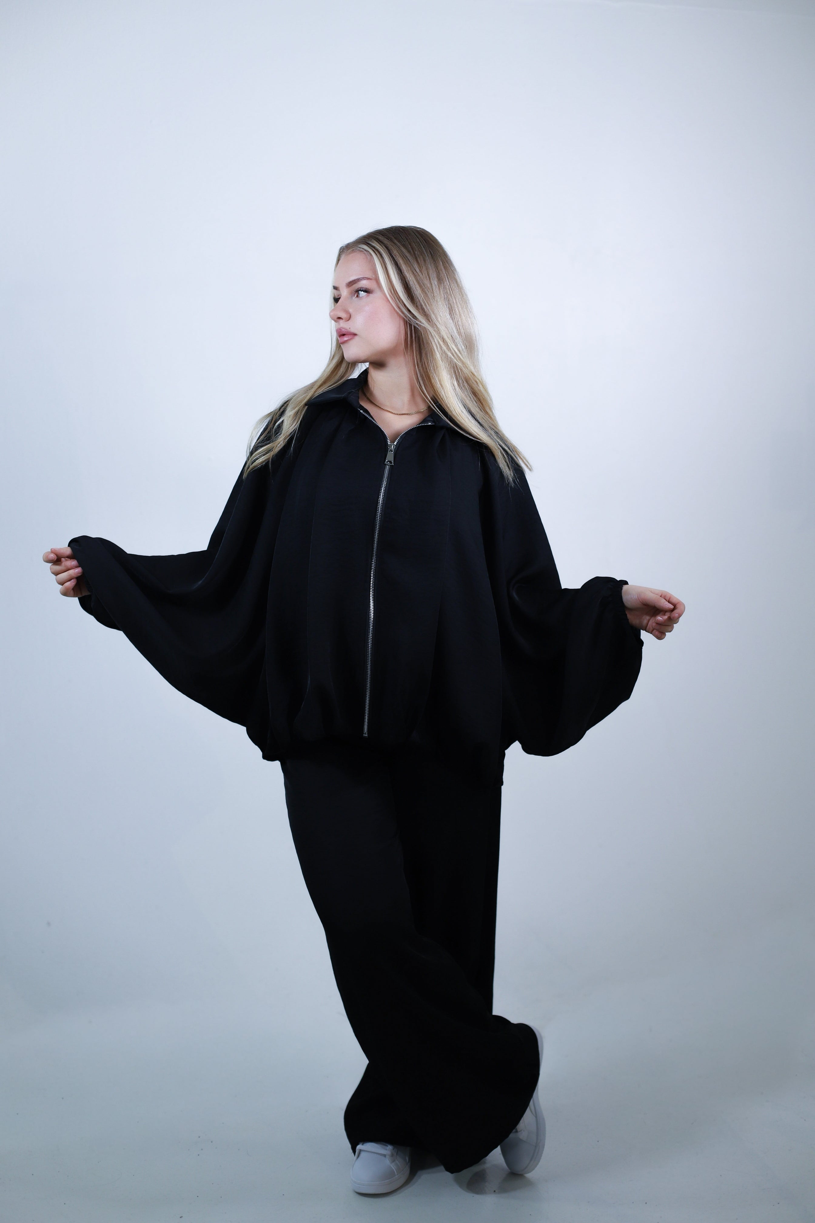 Loana Zweiteiler